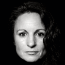Mona - Motivationscoaching - Geld, Job und Karriere - Fragen zu Beruf und Finanzen - Motivation - Mobbing am Arbeitsplatz